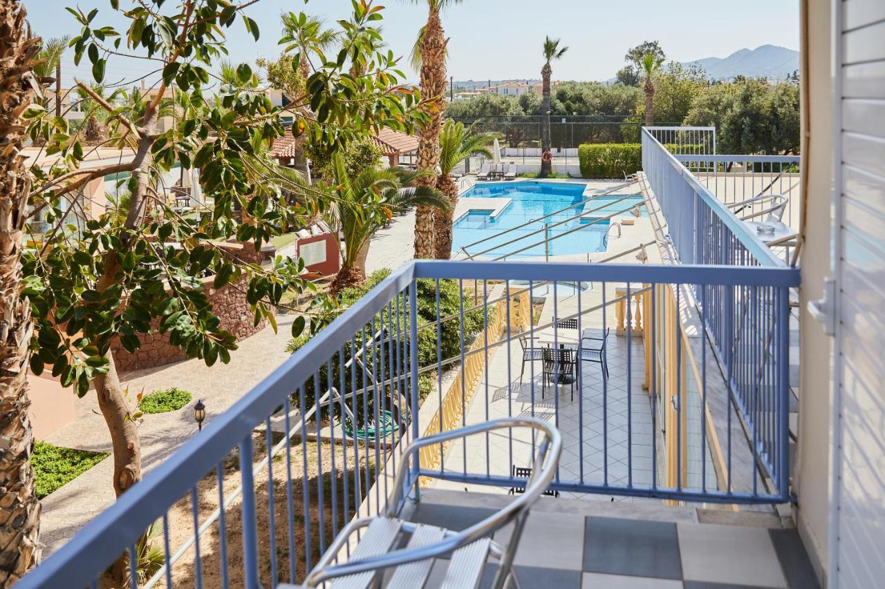 Klonos Anna Otel 2*