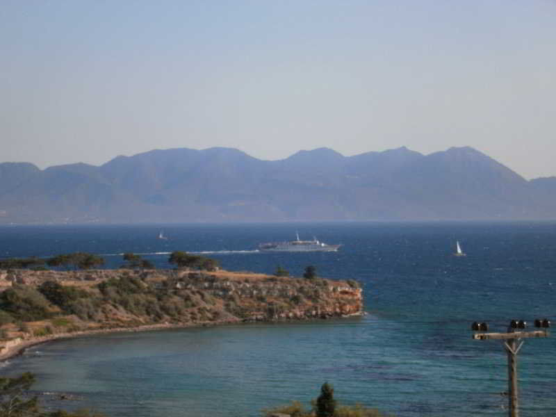 Klonos Anna 2*